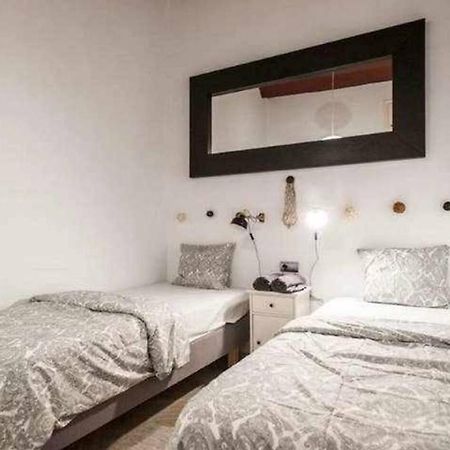 10 Min Walk To Giralda And Rooftop Seville Exterior photo